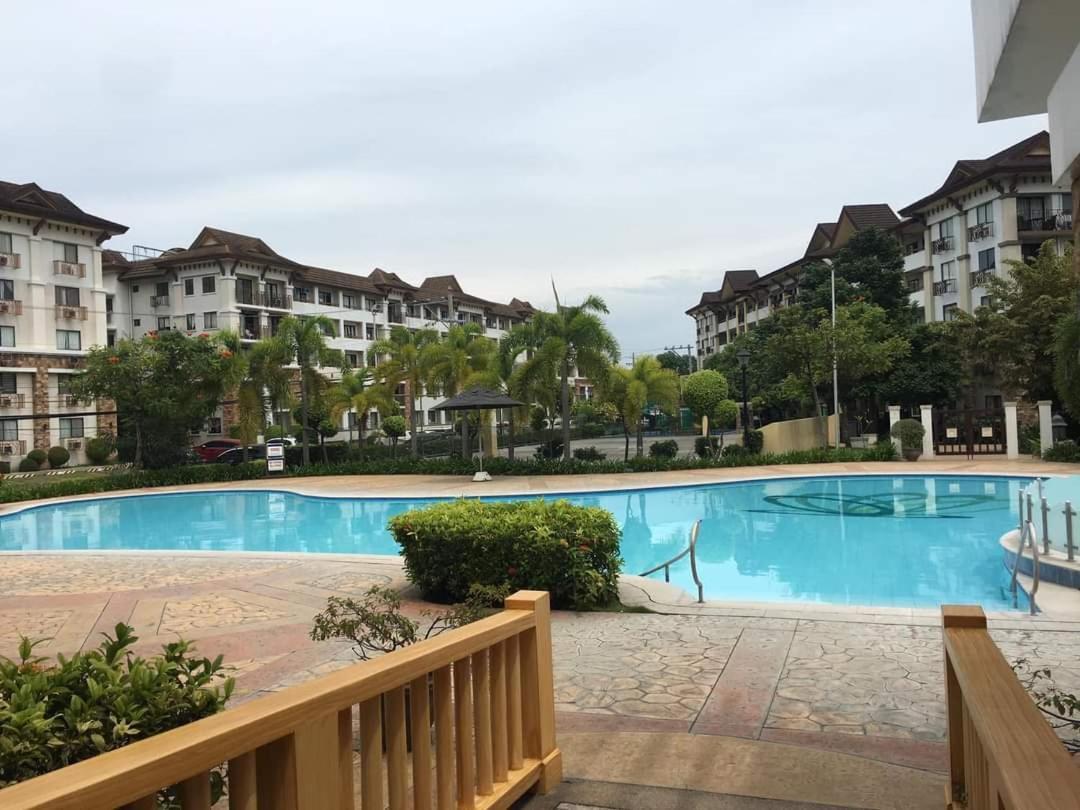 Ri'S One Oasis W Free Pool Back Of Sm City Mall Davao Luaran gambar